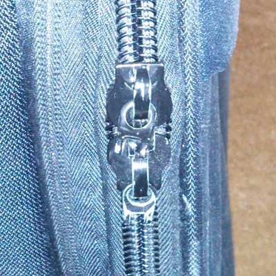 A broken Zip